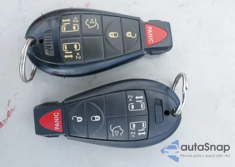 2013 Dodge Grand Caravan Sxt из США, поврежденный, VIN 2C4RDGCG4DR655738